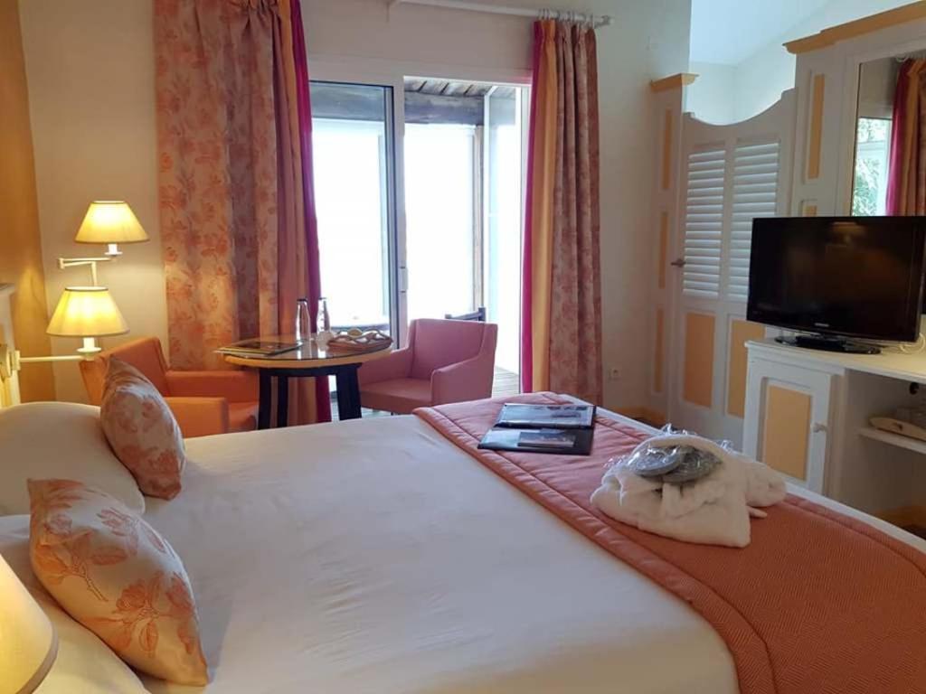 Hotel L' Estelle En Camargue Saintes-Maries-de-la-Mer Bagian luar foto